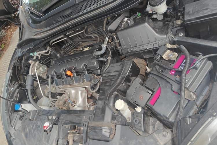 Used Honda Vezel 2017 1.8L CVT Front-Wheel Drive Pioneer Edition Engine Bay Left
