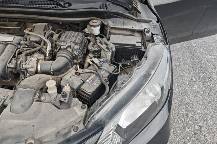Used Honda Vezel 2017 1.5L CVT 2WD Comfort Model Engine Bay Left