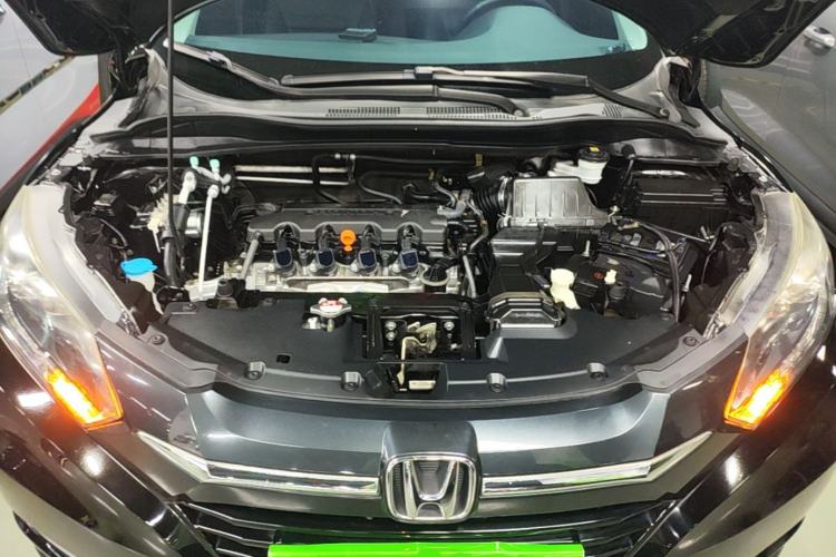Used Honda Vezel 2017 1.8L CVT Front-Wheel Drive Pioneer Edition Engine Bay