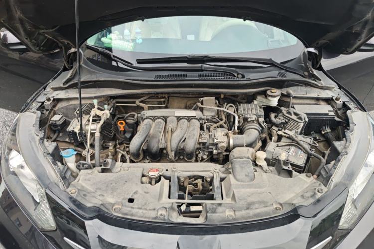 Used Honda Vezel 2017 1.5L CVT 2WD Comfort Model Engine Bay