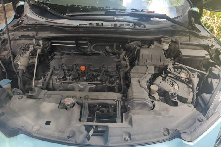 Used Honda Vezel 2017 1.8L CVT Front-Wheel Drive Pioneer Edition Engine Bay