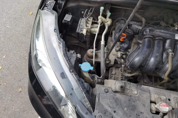 Used Honda Vezel 2017 1.5L CVT 2WD Comfort Model Engine Bay Right
