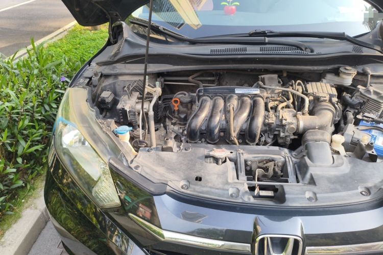 Used Honda Vezel 2017 1.5L CVT 2WD Comfort Model Engine Bay Right