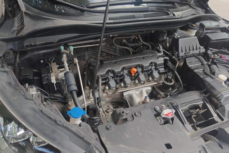 Used Honda Vezel 2017 1.8L CVT Front-Wheel Drive Pioneer Edition Engine Bay Right