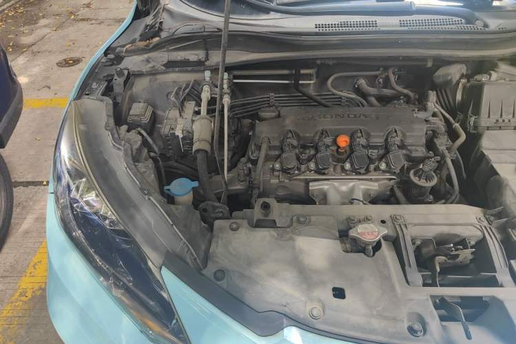Used Honda Vezel 2017 1.8L CVT Front-Wheel Drive Pioneer Edition Engine Bay Right