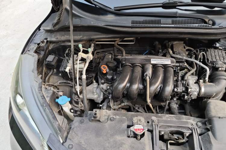 Used Honda Vezel 2017 1.5L CVT 2WD Comfort Model Engine Bay Right