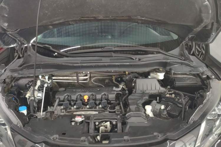 Used Honda Vezel 2017 1.8L CVT Front-Wheel Drive Pioneer Edition Engine Bay