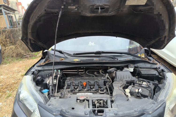Used Honda Vezel 2017 1.8L CVT 2WD Elite Model Engine Bay