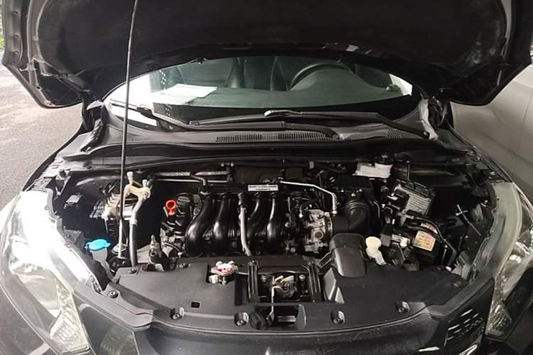 Used Honda Vezel 2017 1.5L CVT 2WD Comfort Model Engine Bay