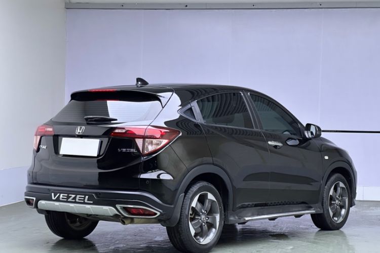 Used Honda Vezel 2017 1.8L CVT Front-Wheel Drive Pioneer Edition Exterior 1