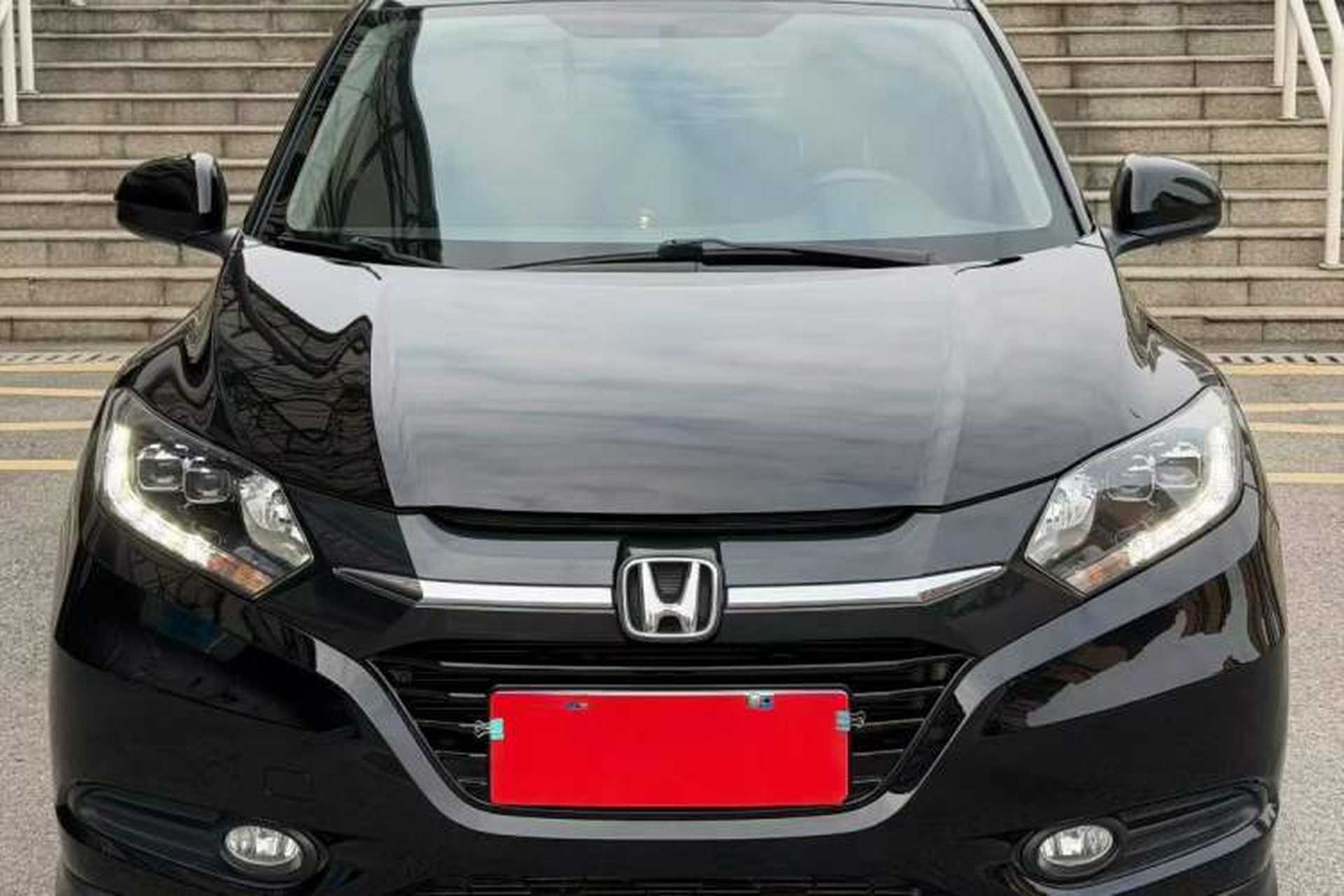 Used Honda Vezel 2017 1.8L CVT Front-Wheel Drive Pioneer Edition Exterior 1