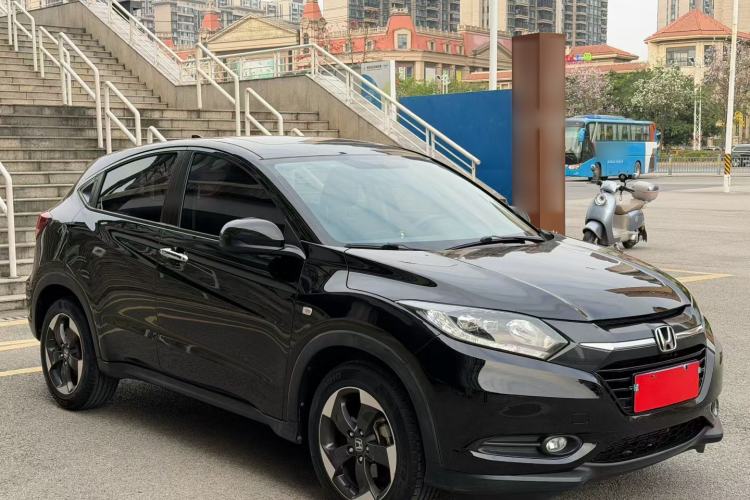 Used Honda Vezel 2017 1.8L CVT Front-Wheel Drive Pioneer Edition Exterior 2