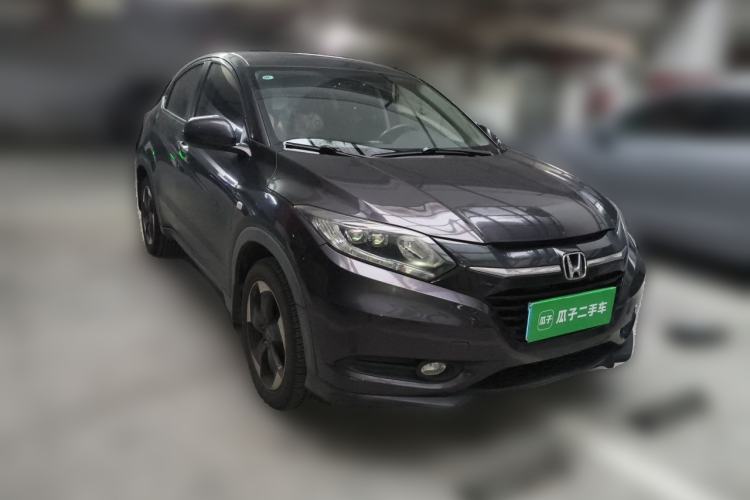 Used Honda Vezel 2017 1.8L CVT Front-Wheel Drive Pioneer Edition Front Right 45 Deg
