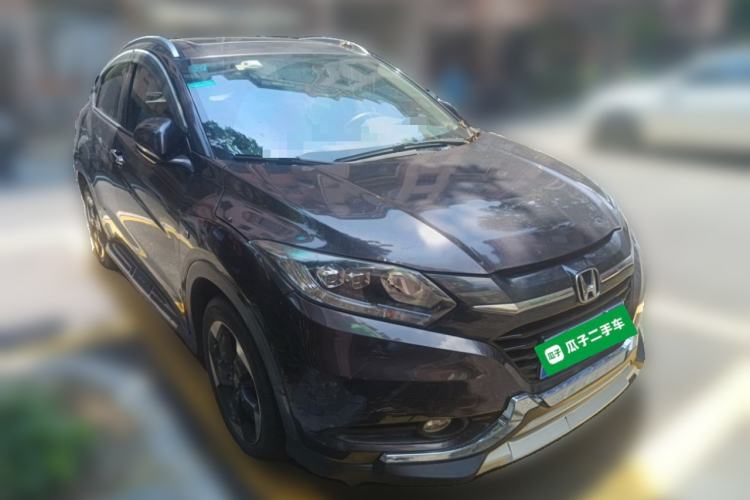Used Honda Vezel 2017 1.8L CVT Front-Wheel Drive Pioneer Edition Front Right 45 Deg