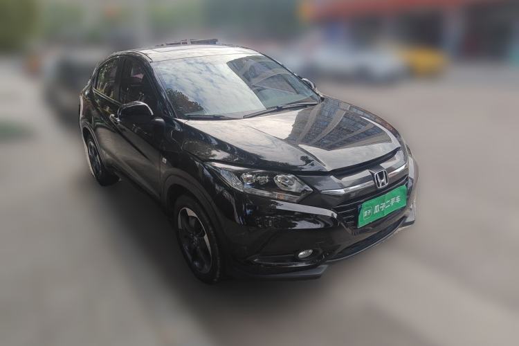 Used Honda Vezel 2017 1.8L CVT Front-Wheel Drive Pioneer Edition Front Right 45 Deg
