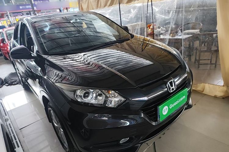 Used Honda Vezel 2017 1.8L CVT 2WD Elite Model Front Right 45 Deg
