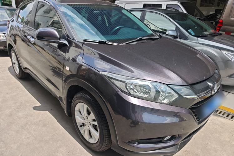 Used Honda Vezel 2017 1.5L CVT 2WD Comfort Model Front Right 45 Deg