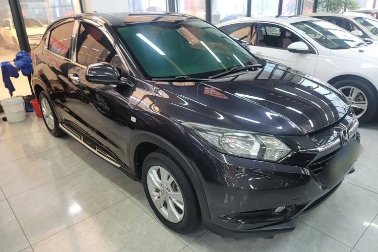 Used Honda Vezel 2017 1.5L CVT 2WD Comfort Model Front Right 45 Deg