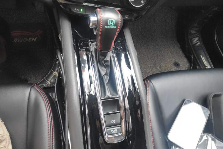 Used Honda Vezel 2017 1.8L CVT Front-Wheel Drive Pioneer Edition Gear Lever