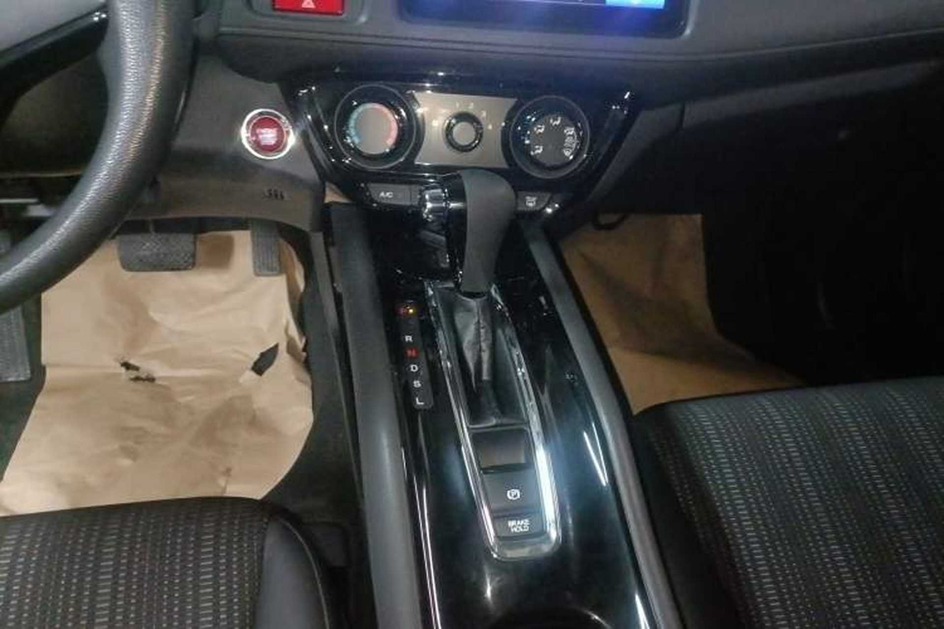 Used Honda Vezel 2017 1.8L CVT Front-Wheel Drive Pioneer Edition Gear Lever