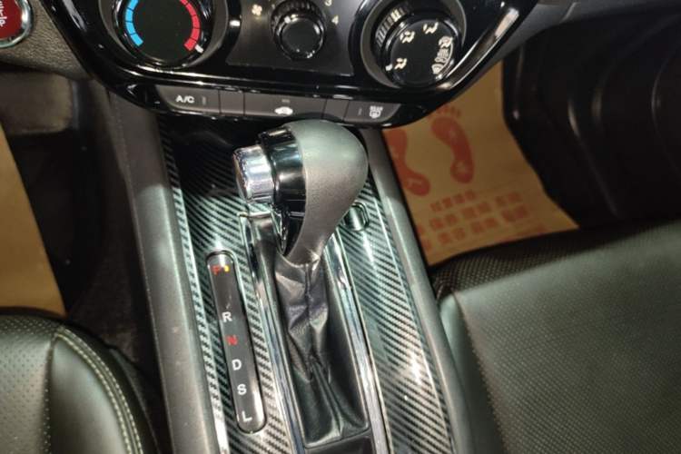 Used Honda Vezel 2017 1.5L CVT 2WD Comfort Model Gear Lever