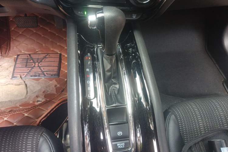 Used Honda Vezel 2017 1.8L CVT Front-Wheel Drive Pioneer Edition Gear Lever