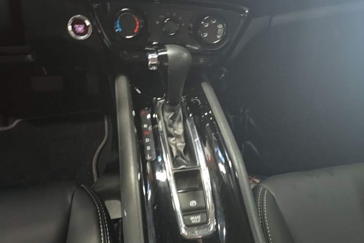 Used Honda Vezel 2017 1.5L CVT 2WD Comfort Model Gear Lever