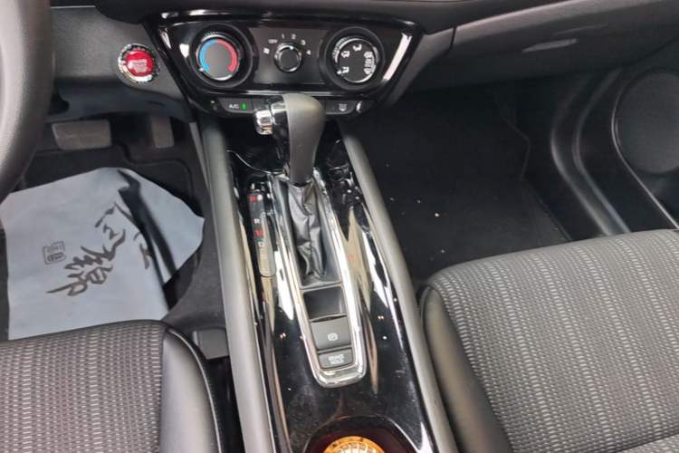 Used Honda Vezel 2017 1.8L CVT Front-Wheel Drive Pioneer Edition Gear Lever