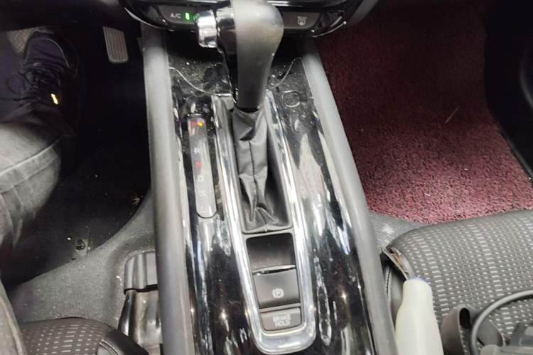 Used Honda Vezel 2017 1.8L CVT Front-Wheel Drive Pioneer Edition Gear Lever