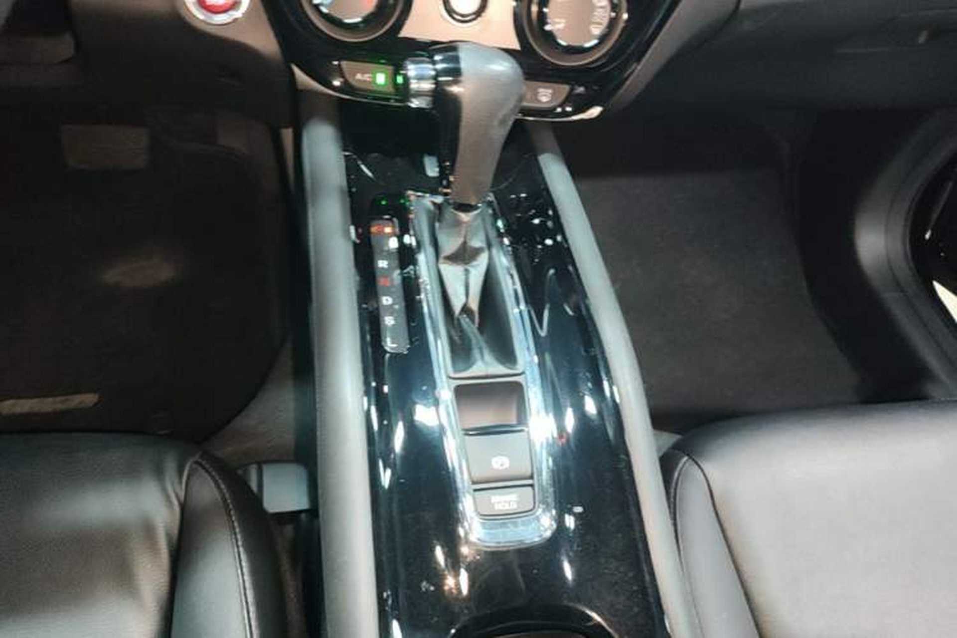 Used Honda Vezel 2017 1.8L CVT Front-Wheel Drive Pioneer Edition Gear Lever