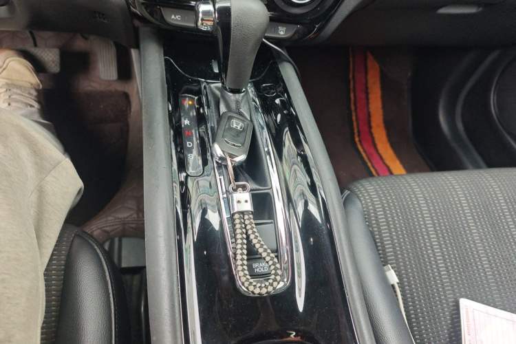 Used Honda Vezel 2017 1.8L CVT Front-Wheel Drive Pioneer Edition Gear Lever