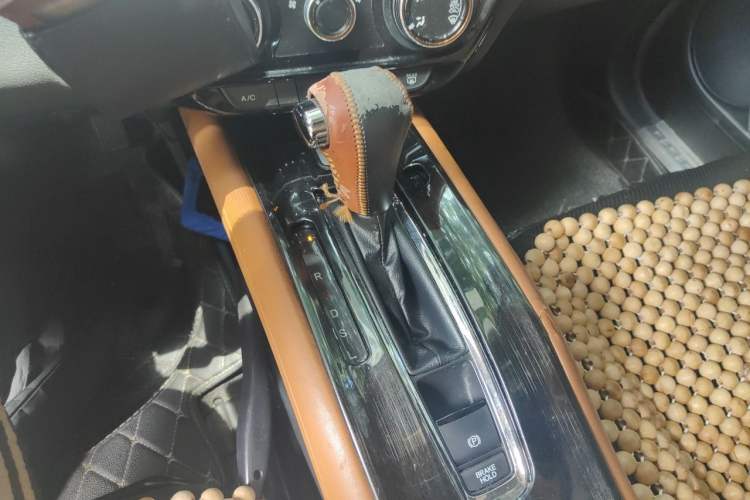 Used Honda Vezel 2017 1.8L CVT Front-Wheel Drive Pioneer Edition Gear Lever
