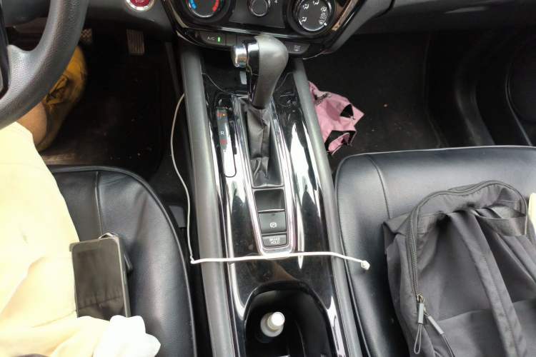 Used Honda Vezel 2017 1.8L CVT 2WD Elite Model Gear Lever