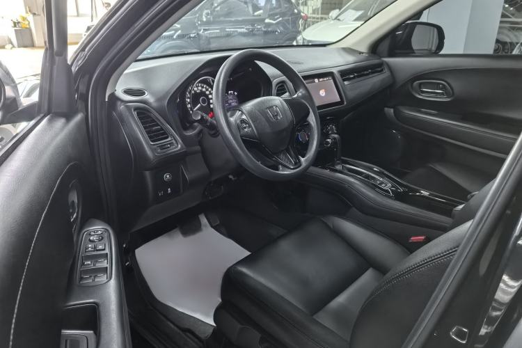 Used Honda Vezel 2017 1.5L CVT 2WD Comfort Model Interior 2
