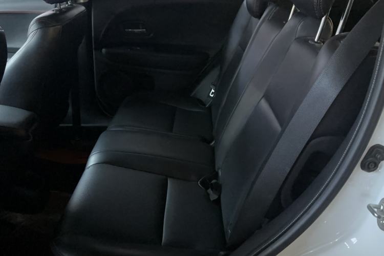 Used Honda Vezel 2017 1.5L CVT 2WD Comfort Model Interior 3