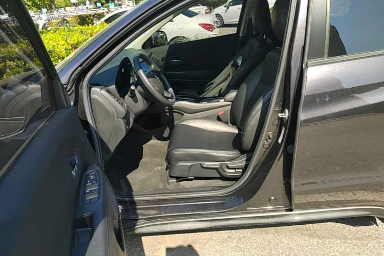 Used Honda Vezel 2017 1.5L CVT 2WD Comfort Model Left Front Seat