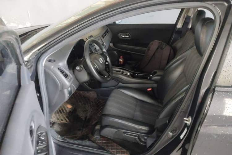 Used Honda Vezel 2017 1.8L CVT Front-Wheel Drive Pioneer Edition Left Front Seat