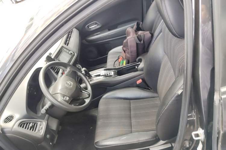 Used Honda Vezel 2017 1.8L CVT Front-Wheel Drive Pioneer Edition Left Front Seat