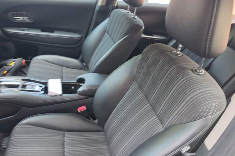 Used Honda Vezel 2017 1.8L CVT 2WD Elite Model Left Front Seat