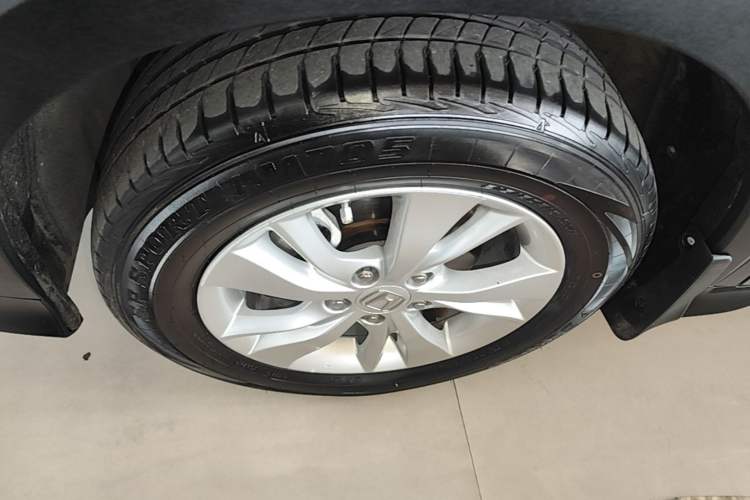 Used Honda Vezel 2017 1.8L CVT 2WD Elite Model Left Front Wheel Hub