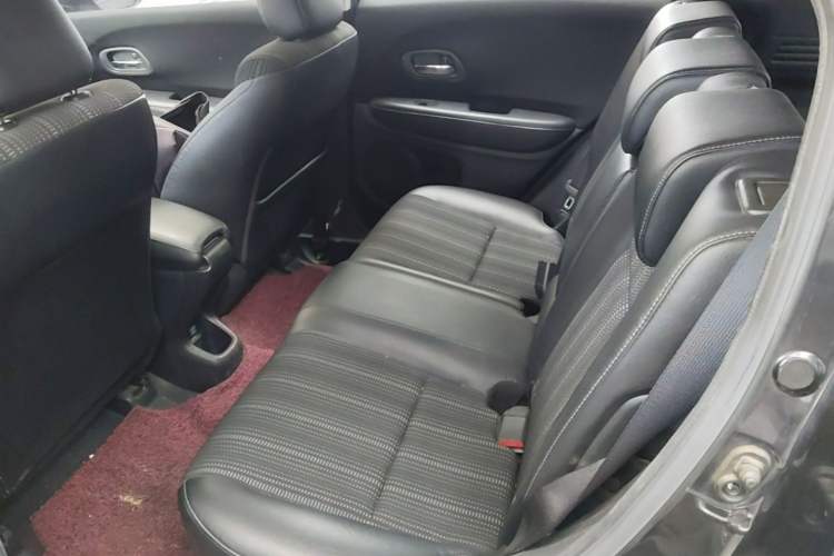 Used Honda Vezel 2017 1.8L CVT Front-Wheel Drive Pioneer Edition Left Rear Seat