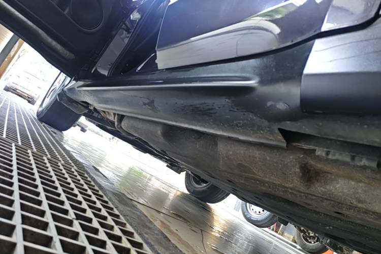 Used Honda Vezel 2017 1.8L CVT 2WD Elite Model Left Side Sill