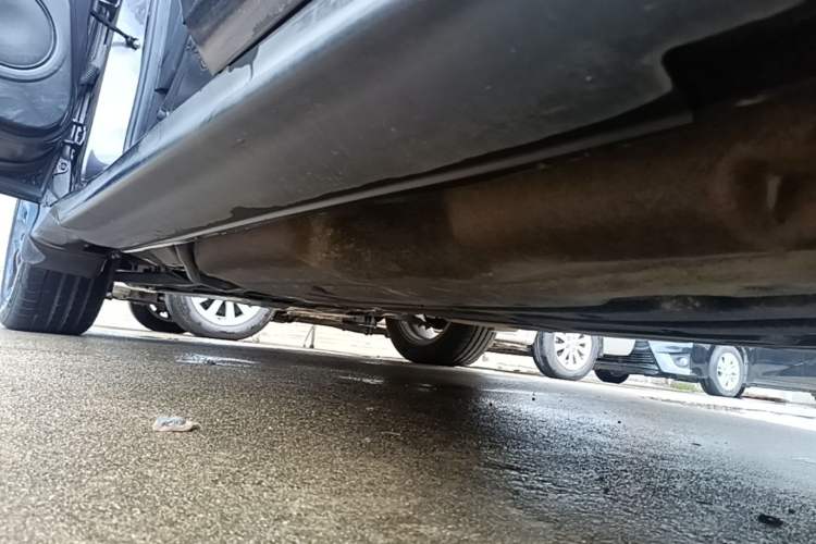 Used Honda Vezel 2017 1.8L CVT Front-Wheel Drive Pioneer Edition Left Side Sill