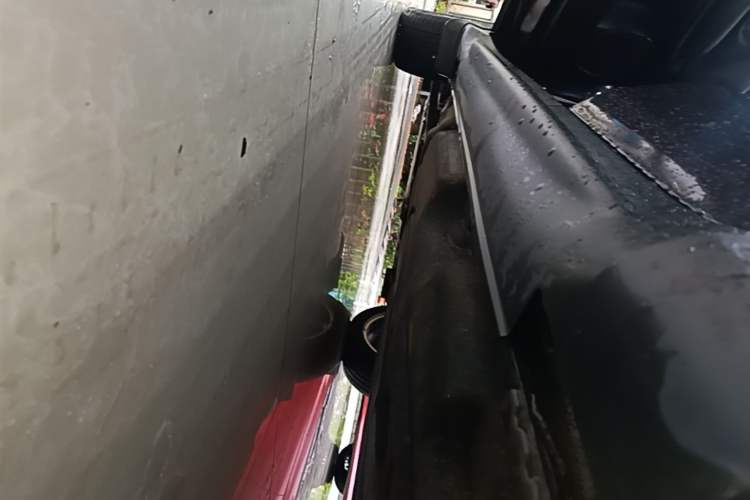 Used Honda Vezel 2017 1.8L CVT Front-Wheel Drive Pioneer Edition Left Side Sill