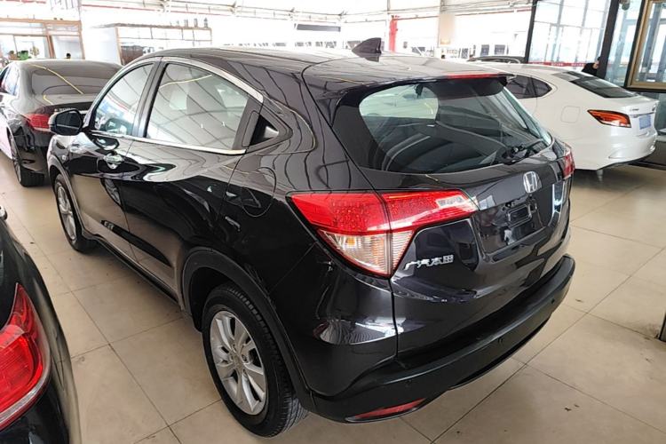 Used Honda Vezel 2017 1.5L CVT 2WD Comfort Model Rear Left 45 Deg