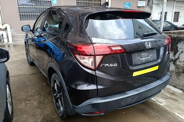 Used Honda Vezel 2017 1.8L CVT Front-Wheel Drive Pioneer Edition Rear Left 45 Deg