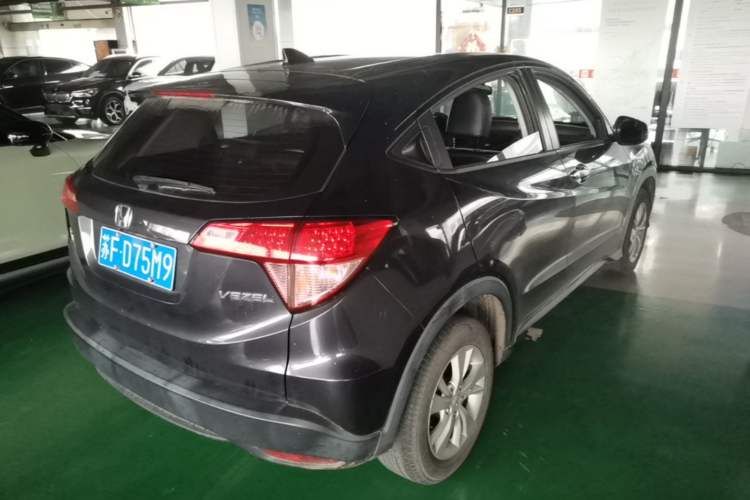 Used Honda Vezel 2017 1.5L CVT 2WD Comfort Model Rear Right 45 Deg