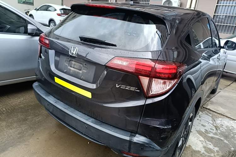 Used Honda Vezel 2017 1.8L CVT Front-Wheel Drive Pioneer Edition Rear Right 45 Deg