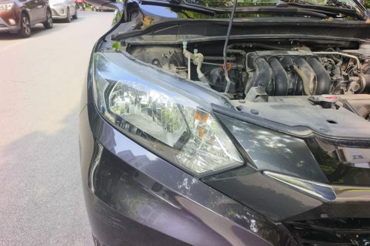 Used Honda Vezel 2017 1.5L CVT 2WD Comfort Model Right Front Headlight