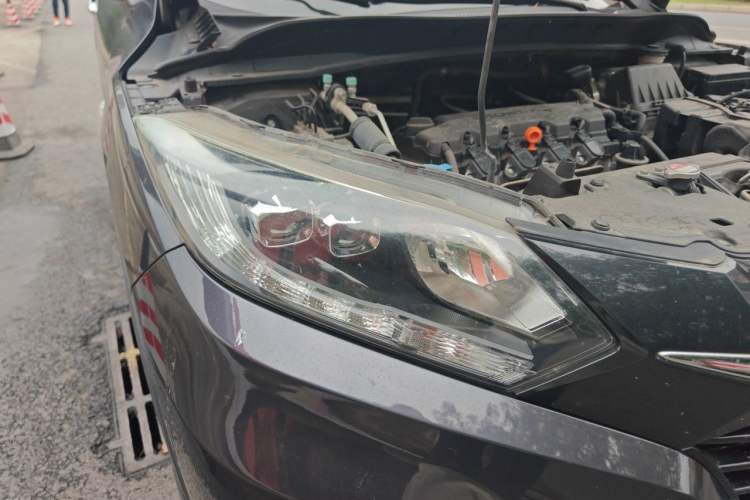 Used Honda Vezel 2017 1.8L CVT Front-Wheel Drive Pioneer Edition Right Front Headlight
